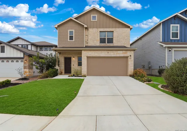 Photo 1 of Single family home for sale at 827 Laurel, San Antonio, TX 78219 | MLS# 1947039 | Listing updated on 2026-06-04