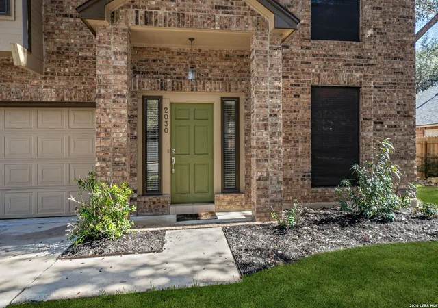 Photo 3 of Sale Pending at 2030 Oak Crown, San Antonio, TX 78232 | MLS# 1947043 | Listing updated on 2026-03-19