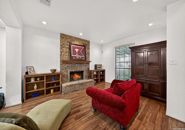Photo 3 of Sale Pending at 2030 Oak Crown, San Antonio, TX 78232 | MLS# 1947043 | Listing updated on 2026-03-19