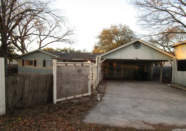 Photo 2 of Sale Pending at 4614 Cambray, San Antonio, TX 78229 | MLS# 1947045 | Listing updated on 2026-08-20
