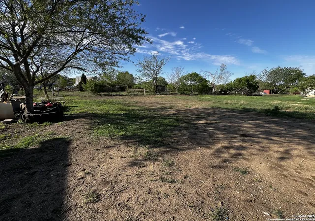 2nd image of Willow Willow, Jourdanton, TX 78026 | MLS# 1947084
