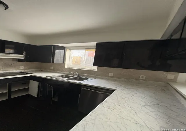 4th image of 1403 Blalock, Houston, TX 77055