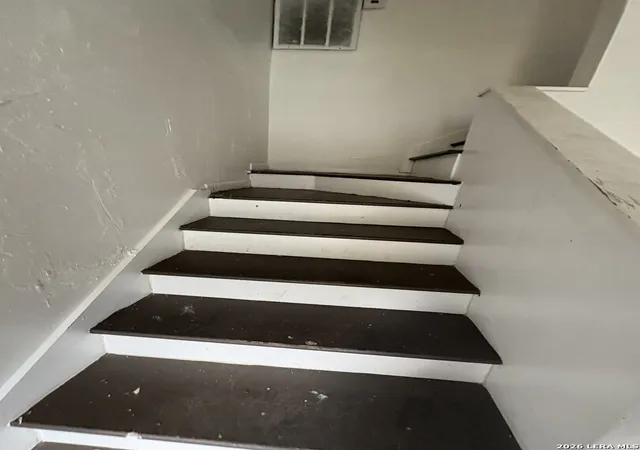 5th image of 1403 Blalock, Houston, TX 77055