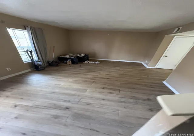 2nd image of 1403 Blalock #14, Houston, TX 77055 | MLS# 1947089