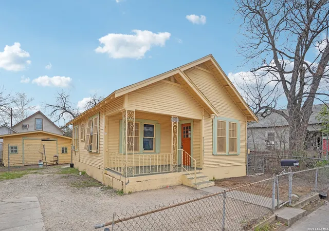 Photo 2 of Single family home for sale at 2918 W Martin, San Antonio, TX 78207 | MLS# 1947092 | Listing updated on 2026-03-17