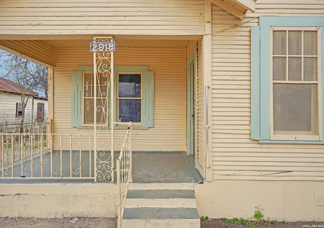 Photo 3 of Single family home for sale at 2918 W Martin, San Antonio, TX 78207 | MLS# 1947092 | Listing updated on 2026-03-17