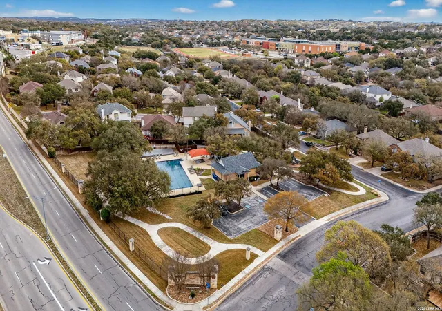 42nd image of 23015 Tornillo Dr, San Antonio, TX 78258 | MLS# 1947096