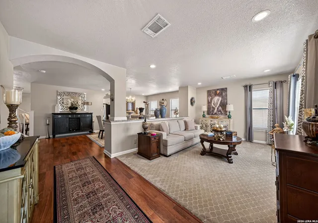 2nd image of 18622 Wooded Creek, San Antonio, TX 78259 | MLS# 1947169