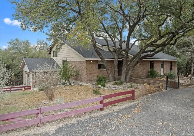 Photo 3 of Sale Pending at 23314 Eagle Gap, San Antonio, TX 78255 | MLS# 1947172 | Listing updated on 2026-09-01