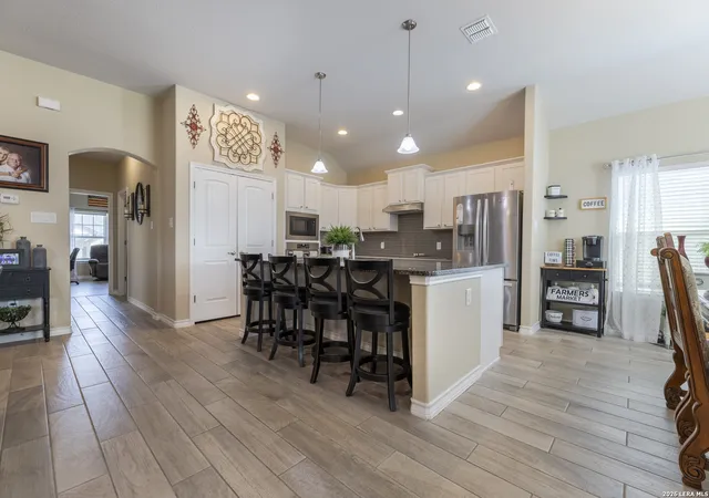 3rd image of 133 Grand View, Floresville, TX 78114 | MLS# 1947180