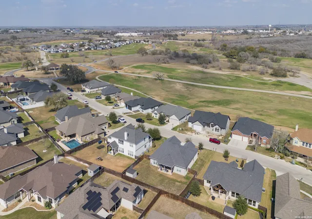 49th image of 133 Grand View, Floresville, TX 78114 | MLS# 1947180