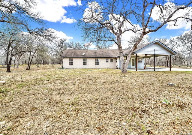 Homes for sale in Floresville, TX | 1026 Wild Flower, Floresville, TX 78114 | MLS# 1947201