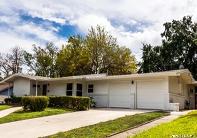 Photo 3 of Single family home for sale at 110 Meadowood, San Antonio, TX 78216 | MLS# 1947234 | Listing updated on 2026-03-25