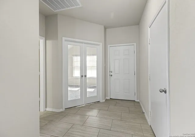 Photo 3 of Single family home for sale at 161 Sambar Main, Schertz, TX 78108 | MLS# 1947251 | Listing updated on 2026-09-02