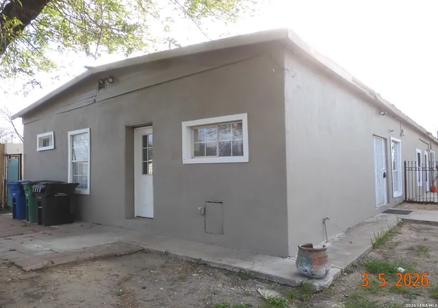 Photo 1 of Multi family home for sale at 501 Sw 34Th, San Antonio, TX 78237 | MLS# 1947261 | Listing updated on 2026-05-25