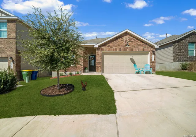 Photo 1 of Single family home for sale at 12911 Thyme Way, St. Hedwig, TX 78152 | MLS# 1947272 | Listing updated on 2026-04-10