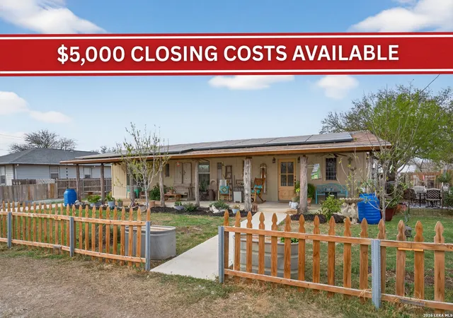 Photo 1 of Single family home for sale at 405 Coughran, Pleasanton, TX 78064 | MLS# 1947294 | Listing updated on 2026-08-15