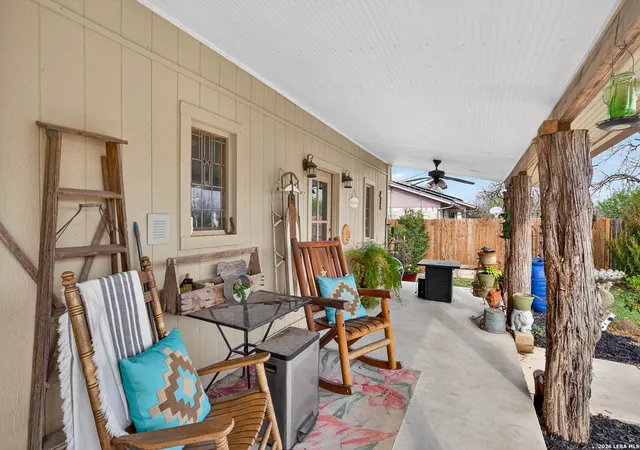 Photo 3 of Single family home for sale at 405 Coughran, Pleasanton, TX 78064 | MLS# 1947294 | Listing updated on 2026-08-15