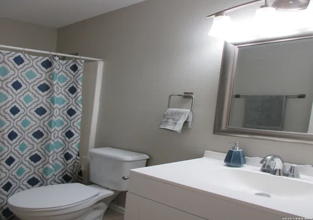 11th image of 606 Hon, Jourdanton, TX 78026 | MLS# 1947324