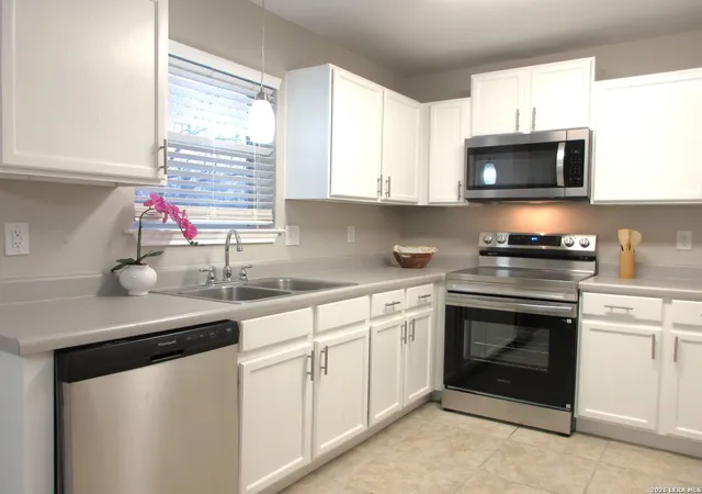 Photo 4 of Single family home for sale at 606 Hon, Jourdanton, TX 78026 | MLS# 1947324 | Listing updated on 2026-06-09