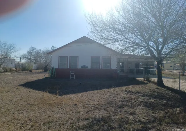 2nd image of 2204 Zanderson, Jourdanton, TX 78026 | MLS# 1947338