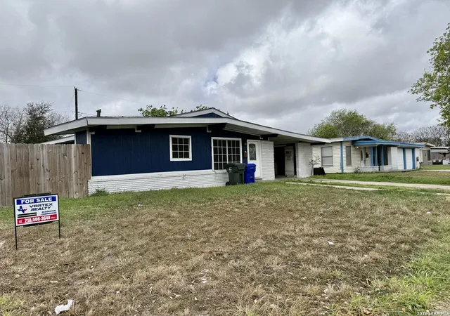 5th image of 3925 Marion, Corpus Christi, TX 78415 | MLS# 1947350