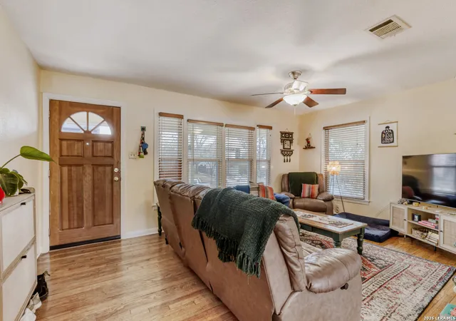 3rd image of 3307 Larry, Austin, TX 78722 | MLS# 1947357