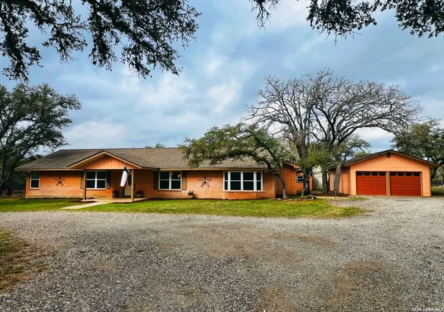 2nd image of 30511 Oakview, Bulverde, TX 78163 | MLS# 1947366