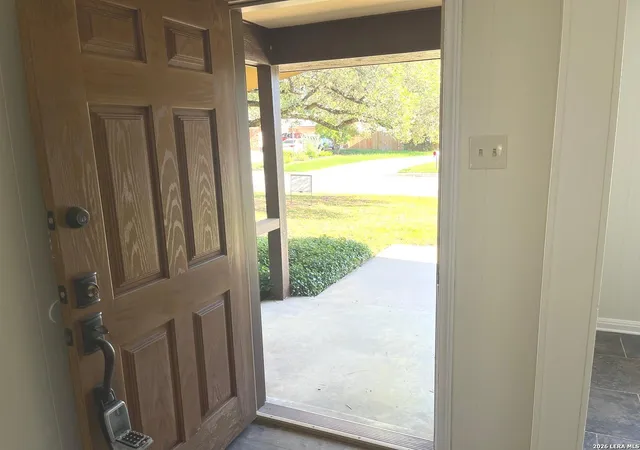 Photo 2 of Single family home for sale at 425 Driftwind, Windcrest, TX 78239 | MLS# 1947405 | Listing updated on 2026-09-15