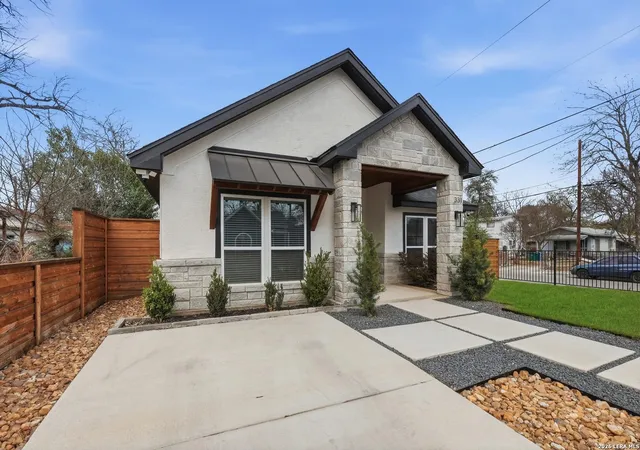 2nd image of 331 E Lambert St, San Antonio, TX 78204 | MLS# 1947473