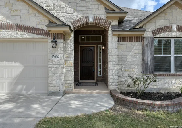 Photo 3 of Sale Pending at 13006 Essen Forest, Helotes, TX 78023 | MLS# 1947496 | Listing updated on 2026-03-23