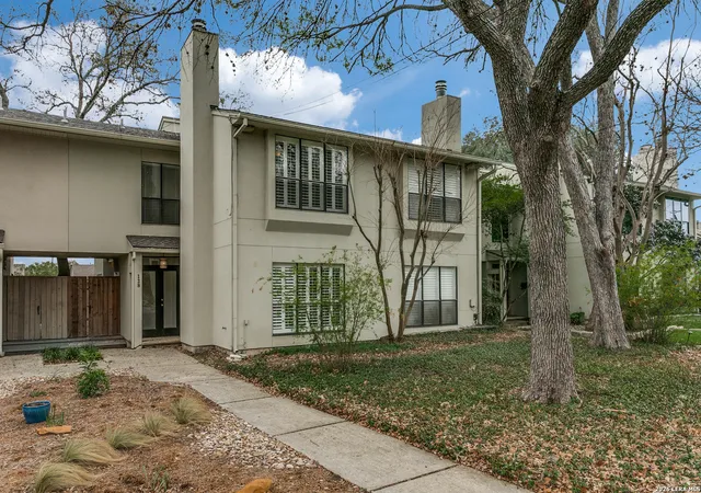 1st image of 128 Montclair, Alamo Heights, TX 78209 | MLS# 1947506