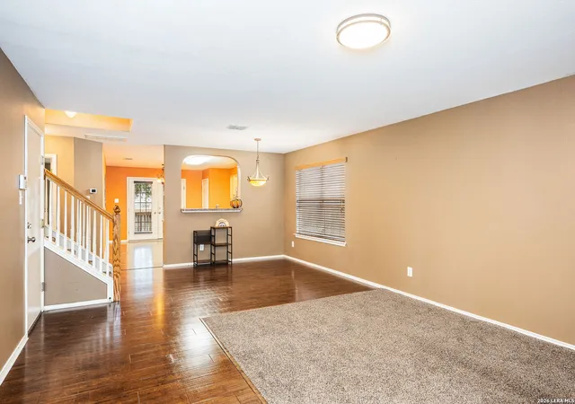 4th image of 10407 Crystal, Universal City, TX 78148 | MLS# 1947517