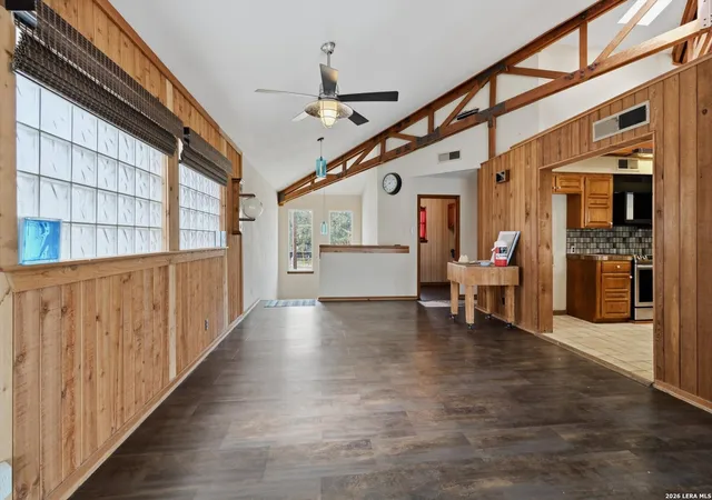 Photo 2 of Single family home for sale at 570 Rimrock Pass, Canyon Lake, TX 78133 | MLS# 1947552 | Listing updated on 2026-05-01