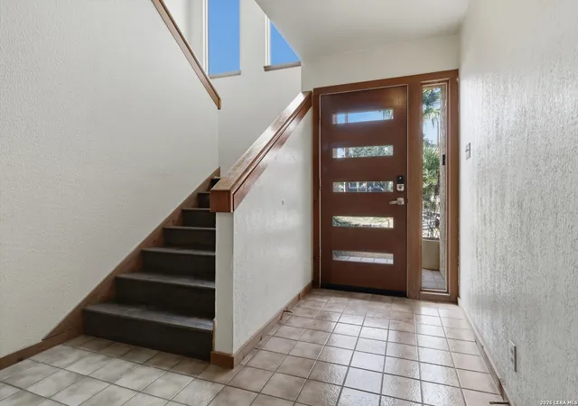 Photo 3 of Single family home for sale at 570 Rimrock Pass, Canyon Lake, TX 78133 | MLS# 1947552 | Listing updated on 2026-05-01