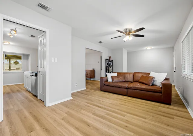 4th image of 12902 Lone Shadow, Live Oak, TX 78233 | MLS# 1947572