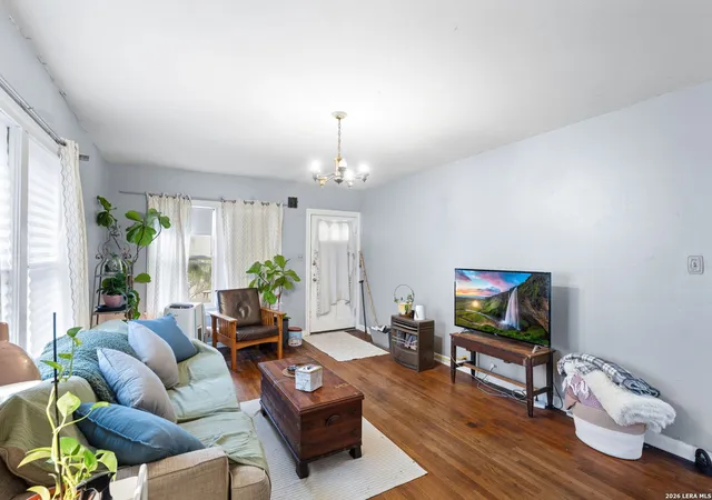 Photo 3 of Single family home for sale at 625 Hammond, San Antonio, TX 78210 | MLS# 1947574 | Listing updated on 2026-05-17