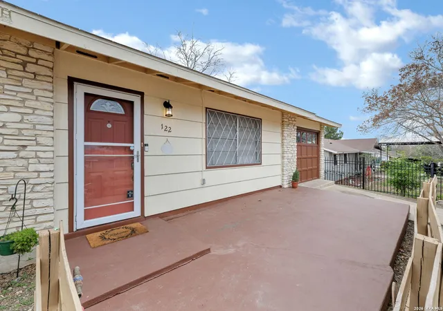 Photo 3 of Single family home for sale at 122 Morning Valley, San Antonio, TX 78227 | MLS# 1947575 | Listing updated on 2026-05-01
