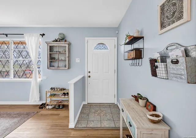 Photo 4 of Single family home for sale at 122 Morning Valley, San Antonio, TX 78227 | MLS# 1947575 | Listing updated on 2026-05-01