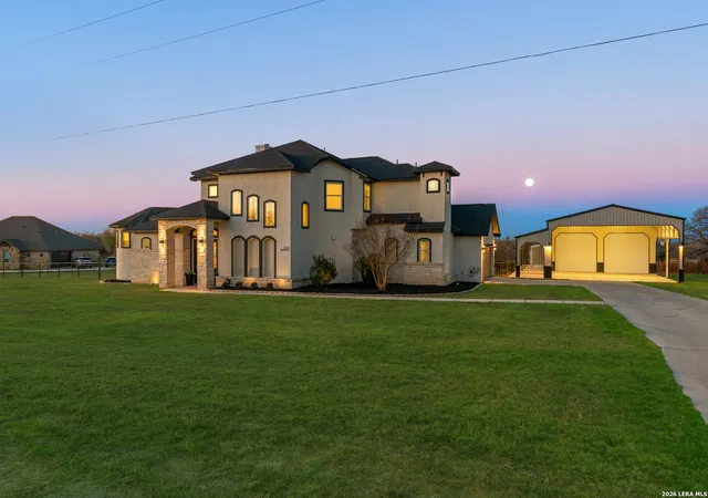 2nd image of 508 Wagon Train, La Vernia, TX 78121 | MLS# 1947584