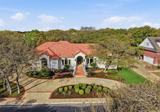 Photo 1 of Sale Pending at 6 Inwood Ter, San Antonio, TX 78248 | MLS# 1947592 | Listing updated on 2026-03-24