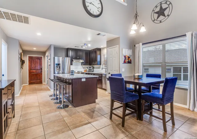 Photo 4 of Sale Pending at 15606 Robin View, San Antonio, TX 78255 | MLS# 1947640 | Listing updated on 2026-03-27