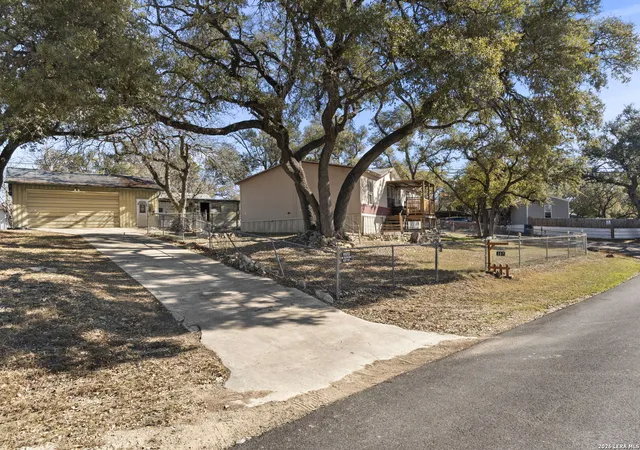Homes for sale in Canyon Lake, TX | 397 Ridgeview, Canyon Lake, TX 78133 | MLS# 1947645