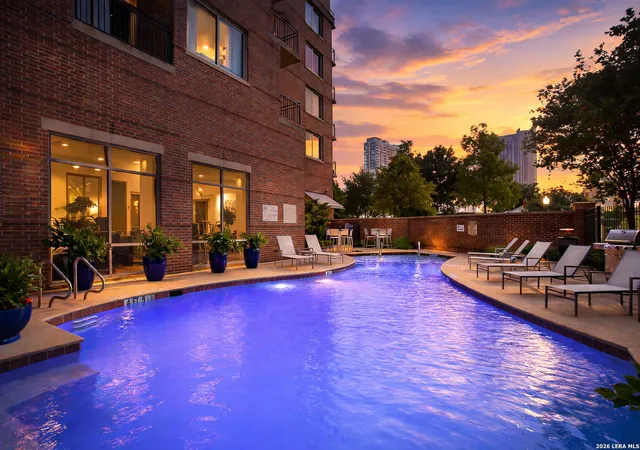 Photo 2 of Single family home for sale at 215 Center St Unit #804 #804, San Antonio, TX 78202 | MLS# 1947657 | Listing updated on 2026-03-21