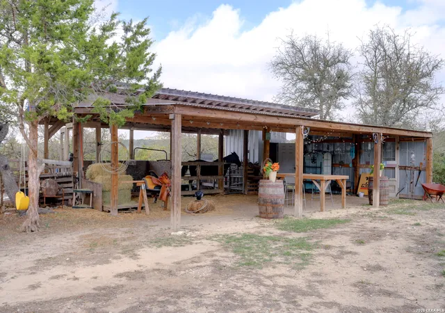 3rd image of 108 Twin Sisters Driive, Spring Branch, TX 78070 | MLS# 1947661