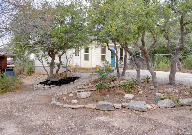 5th image of 108 Twin Sisters Driive, Spring Branch, TX 78070 | MLS# 1947661