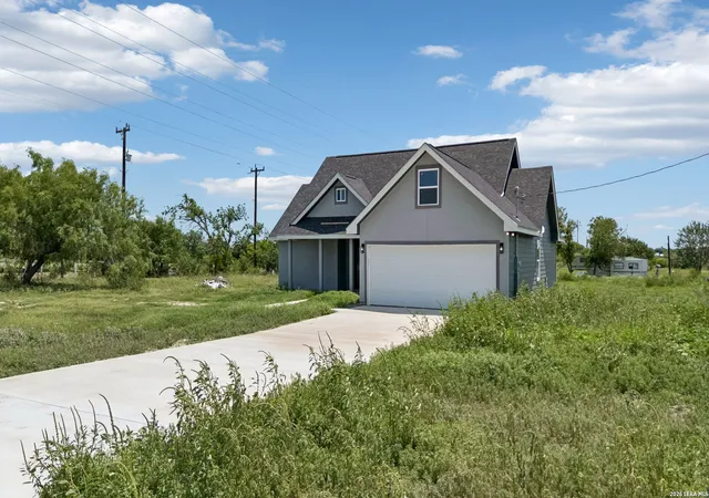 4th image of 123 Ranchero, Natalia, TX 78059 | MLS# 1947690