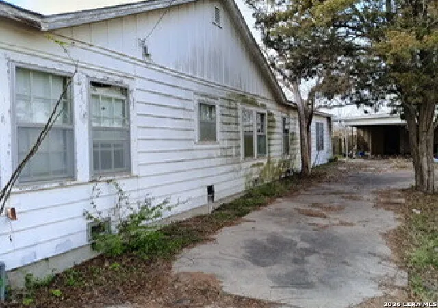 2nd image of 708 Parkview, Port Lavaca, TX 77979 | MLS# 1947721