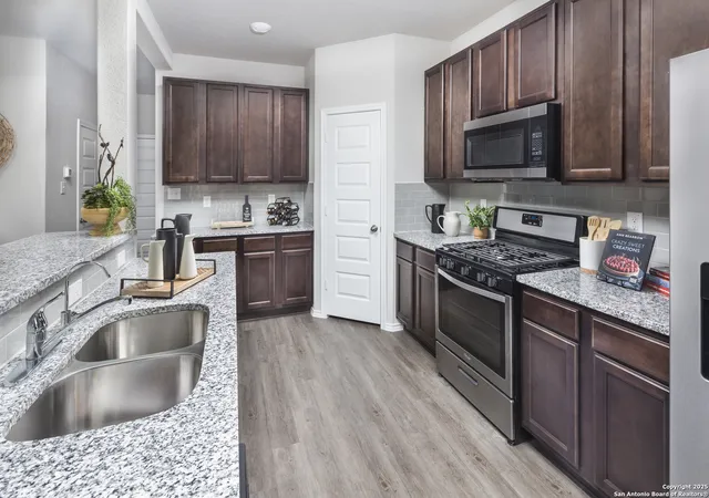 Photo 2 of Sale Pending at 4902 Sandstone Way, San Antonio, TX 78222 | MLS# 1947784 | Listing updated on 2026-03-27