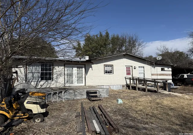 1st image of 110 County Road 4637, Hondo, TX 78861 | MLS# 1947884